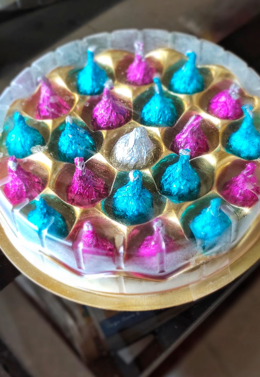 CHOCOLATE GIFT HAMPER