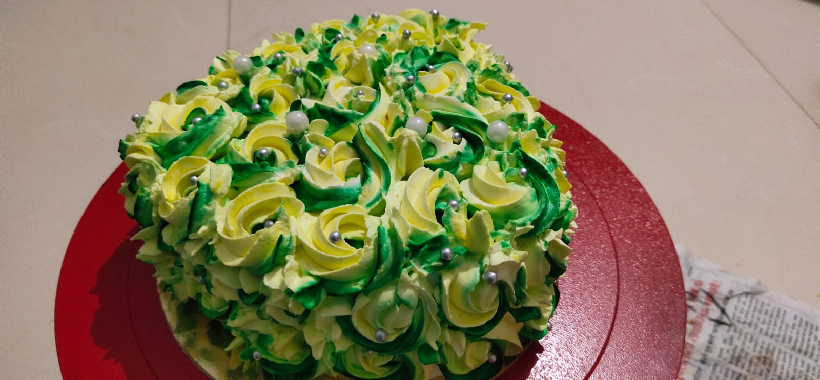 PINEAPPLE DELIGHT ROSE PETAL  CAKE