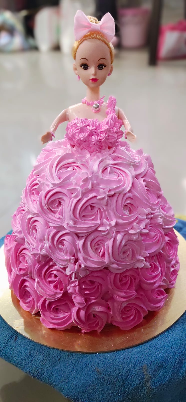 CHOCOLATE DOLL THEAM CAKE