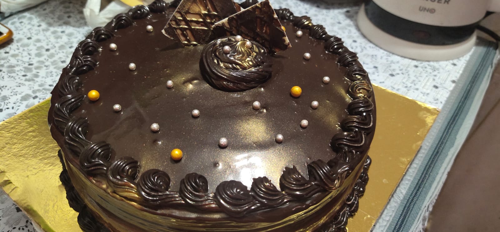 CHOCOLATE TRUFFLE CAKE